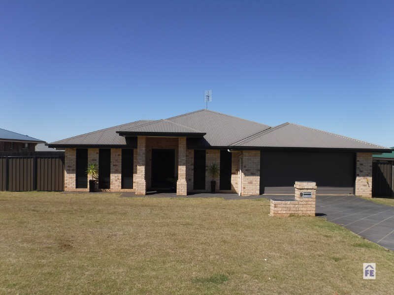 9 Bridgeman Parade, Kingaroy QLD 4610
