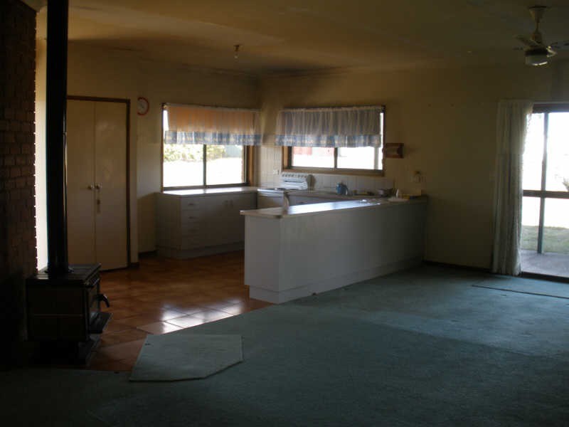 46 Hilltop Drive, Ellesmere QLD 4610