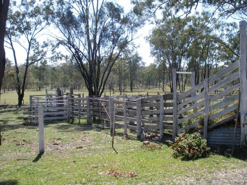 17 Ridge Road, Durong QLD 4610