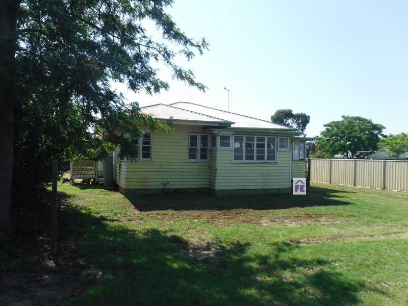 44 First Ave, Kingaroy QLD 4610