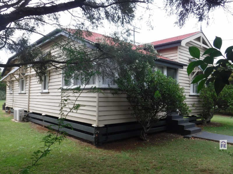 100 Walter Road, Kingaroy QLD 4610