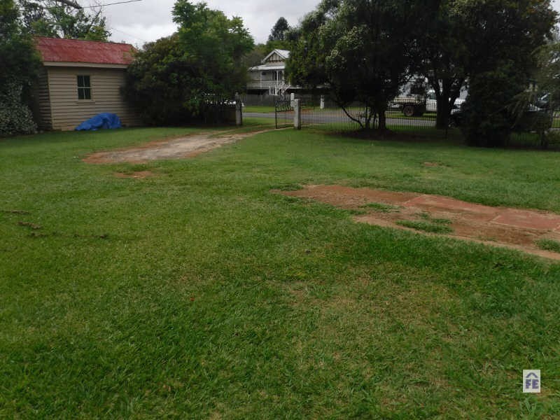 100 Walter Road, Kingaroy QLD 4610