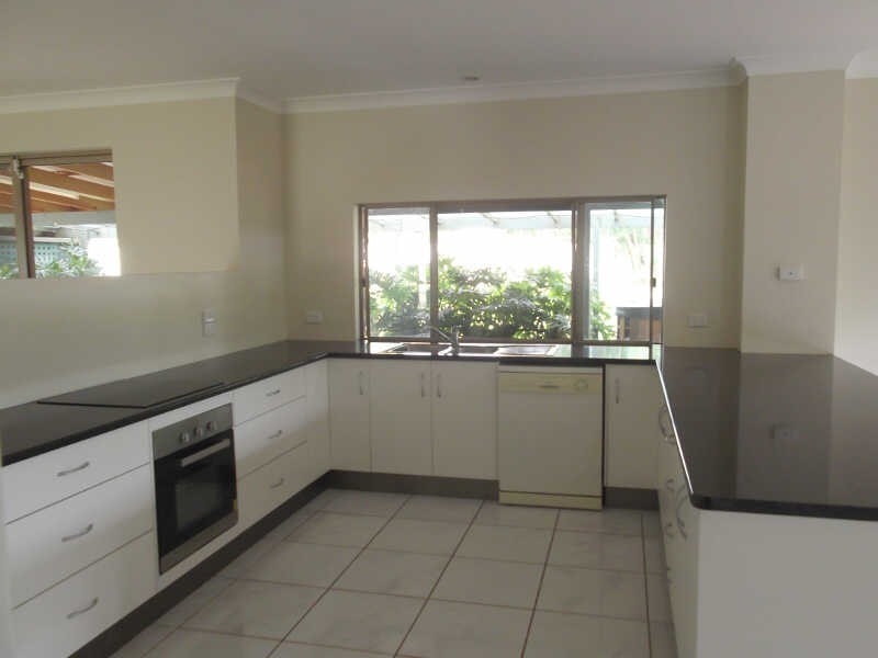 20 Grant Ave, Kingaroy QLD 4610