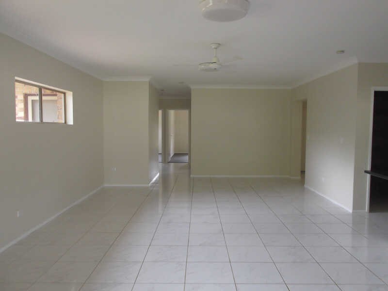20 Grant Ave, Kingaroy QLD 4610