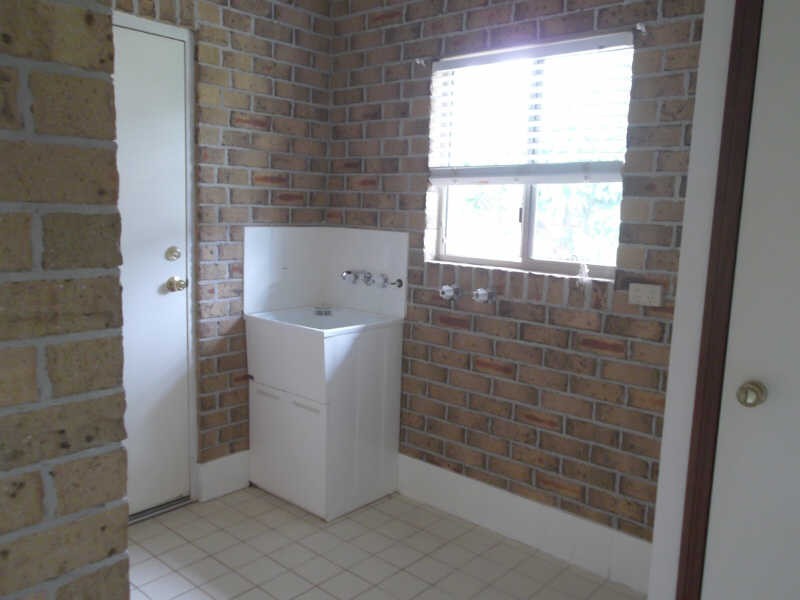 20 Grant Ave, Kingaroy QLD 4610