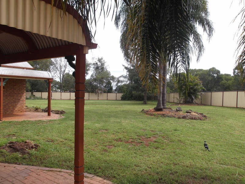 20 Grant Ave, Kingaroy QLD 4610