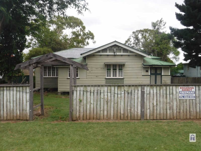 23 Albert Street, Kingaroy QLD 4610