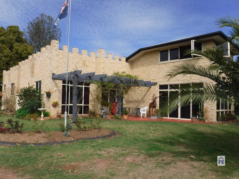 60-62 Macaulay Drive, Kingaroy QLD 4610