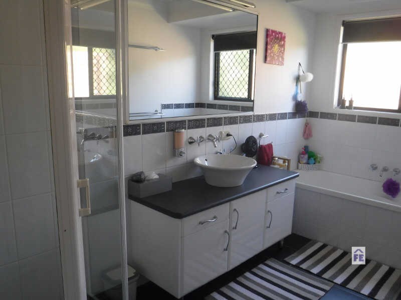 61-63 Macaulay Drive, Kingaroy QLD 4610