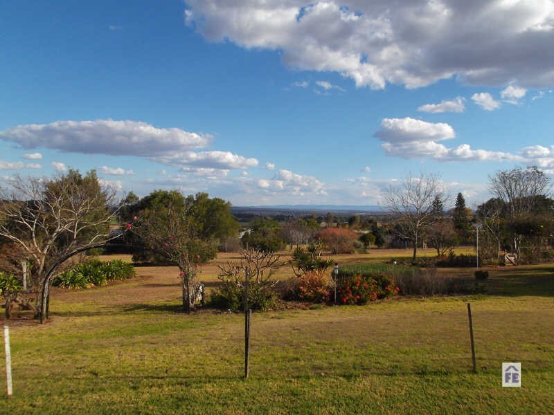 13 Couchmans Road, Kingaroy QLD 4610