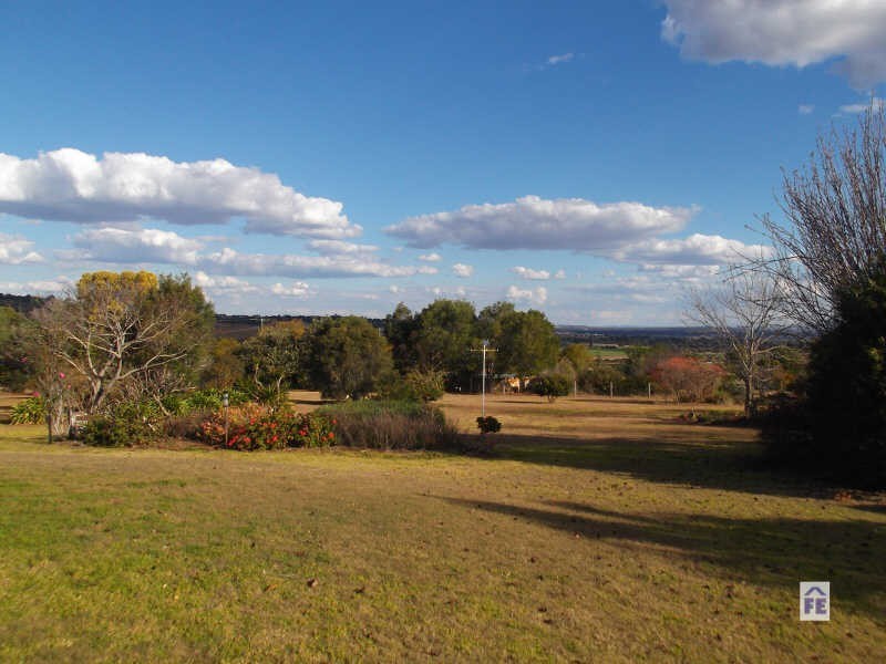 13 Couchmans Road, Kingaroy QLD 4610