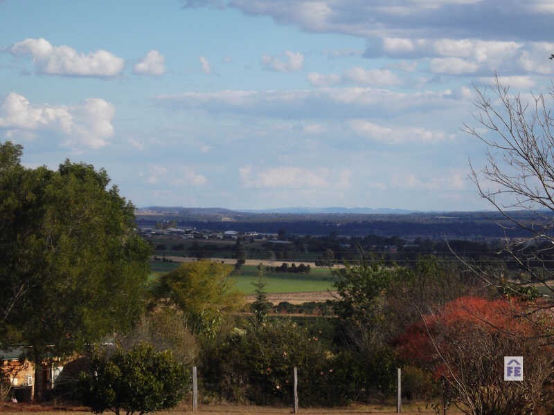 13 Couchmans Road, Kingaroy QLD 4610