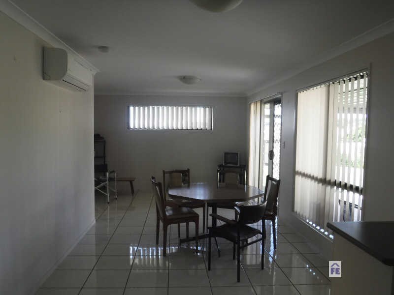 16 Poinciana Ave, Kingaroy QLD 4610