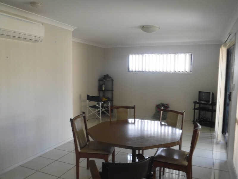 16 Poinciana Ave, Kingaroy QLD 4610