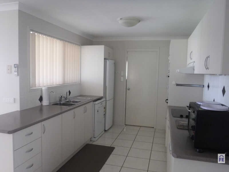 16 Poinciana Ave, Kingaroy QLD 4610