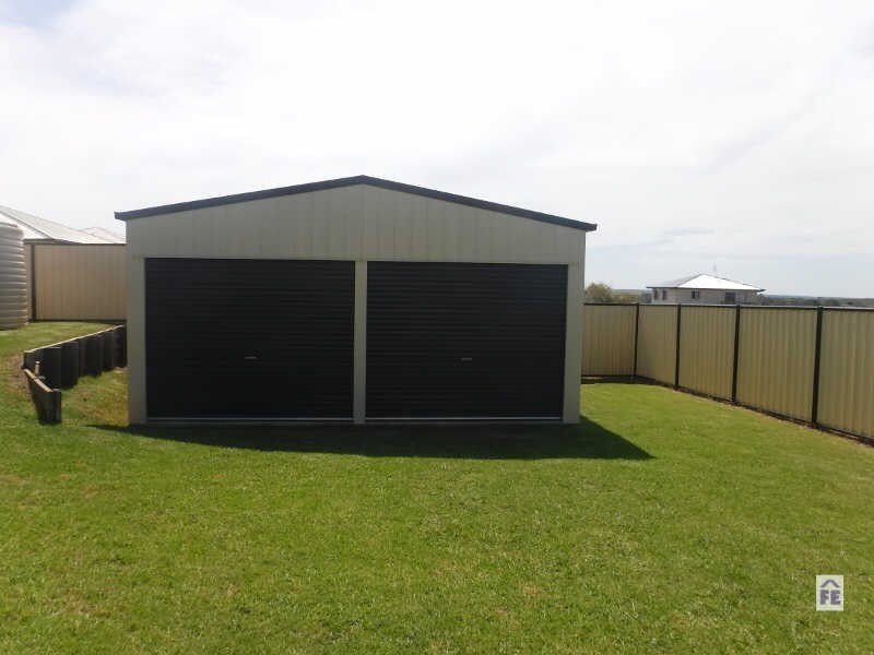 16 Poinciana Ave, Kingaroy QLD 4610