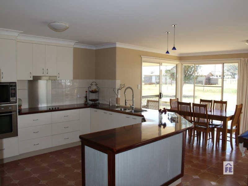 718 Reedy Creek Road, Benair QLD 4610
