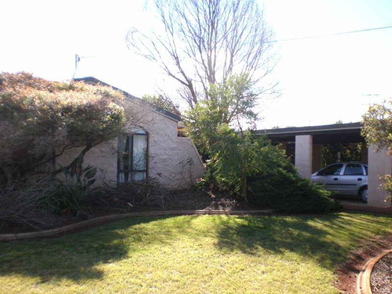 21 Windsor Circle, Kingaroy QLD 4610