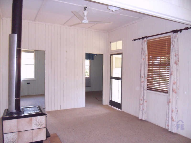7 Jean Street, Kingaroy QLD 4610