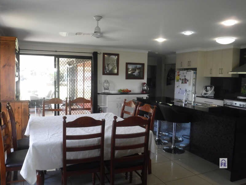 7 Jacaranda Ave, Kingaroy QLD 4610