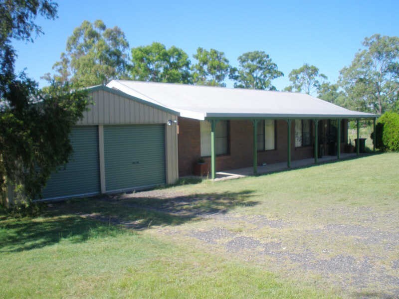 296 Carbeen Crescent, Nanango QLD 4615