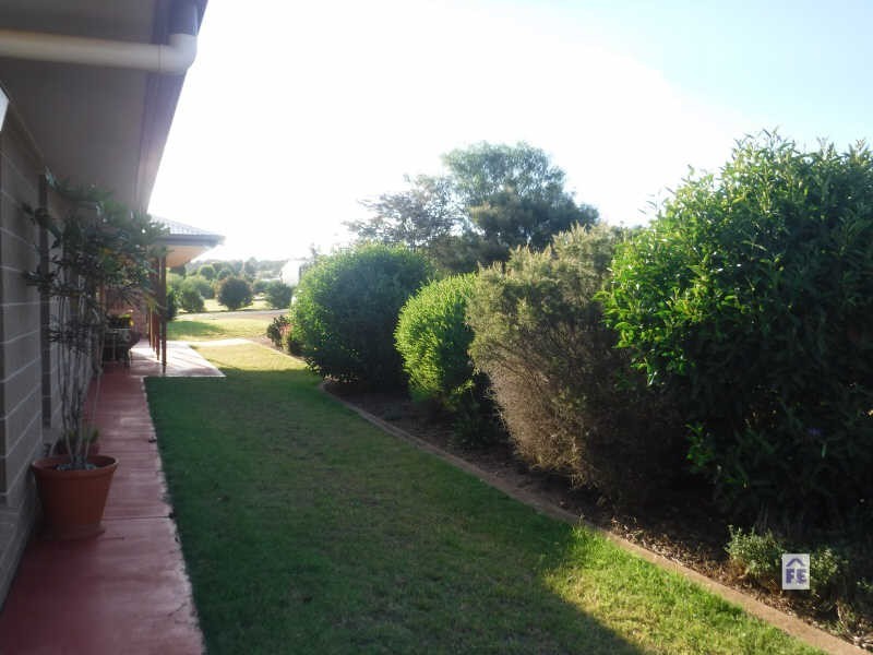 38 Sonaree Drive, Kingaroy QLD 4610