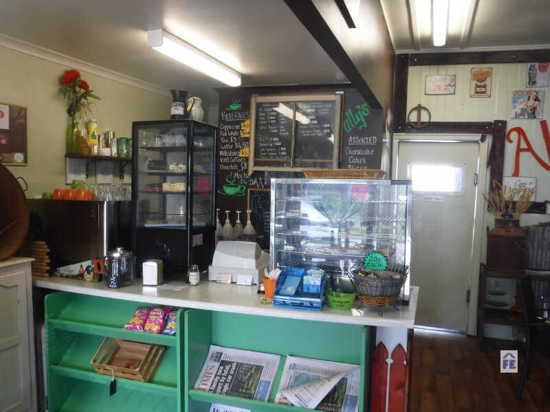 17 River Road, Kingaroy QLD 4610