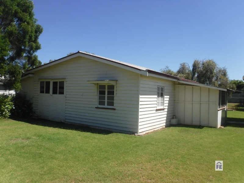 1 Mant Street, Kingaroy QLD 4610