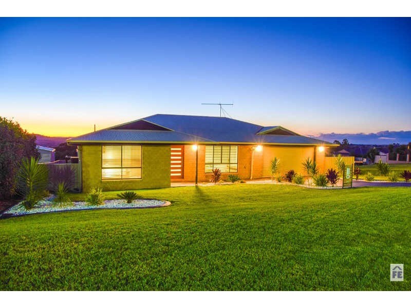 25 Hillview Parade, Kingaroy QLD 4610