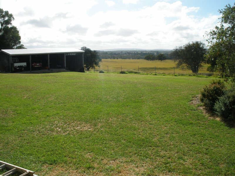 962 Kingaroy Burrandowan Road, Inverlaw QLD 4610