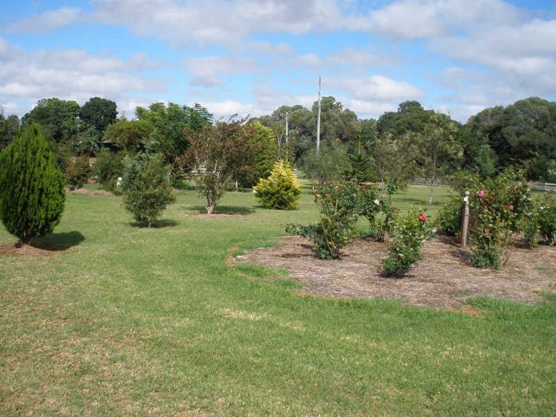 962 Kingaroy Burrandowan Road, Inverlaw QLD 4610