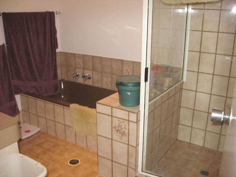 12 Moonya Street, Kingaroy QLD 4610