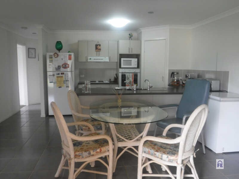 Unit 2 7 David Place, Kingaroy QLD 4610