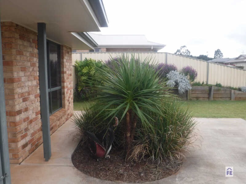 Unit 2 7 David Place, Kingaroy QLD 4610