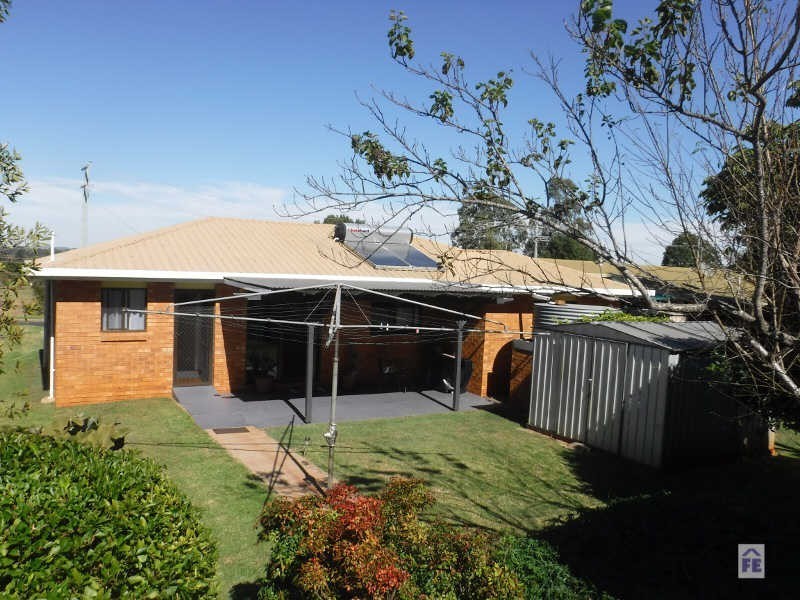 2 Fairview Drive, Kingaroy QLD 4610