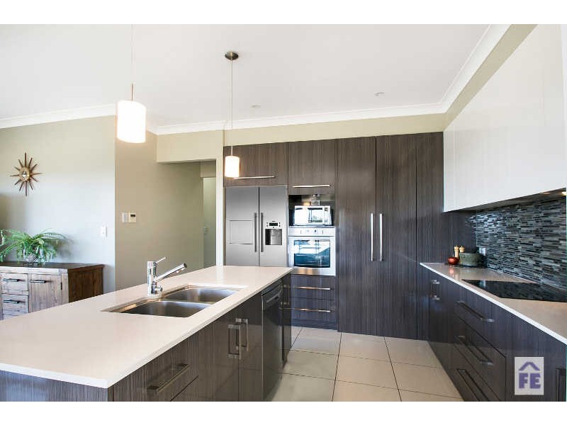 73 Cowie Drive, Kingaroy QLD 4610