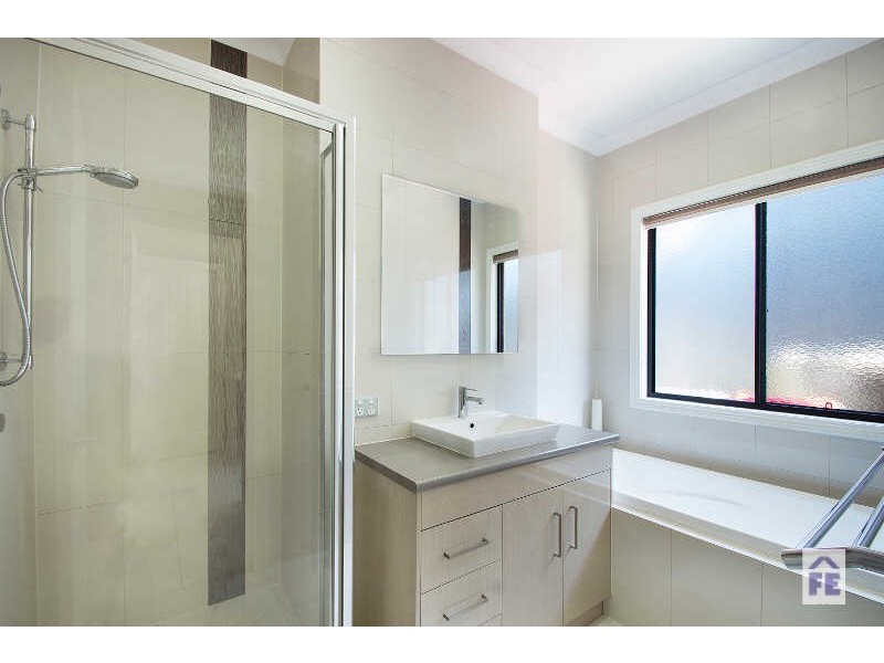 73 Cowie Drive, Kingaroy QLD 4610