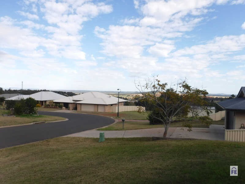 15 Daisy Court, Kingaroy QLD 4610
