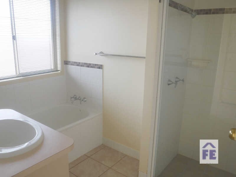 32 Cowie Drive, Kingaroy QLD 4610