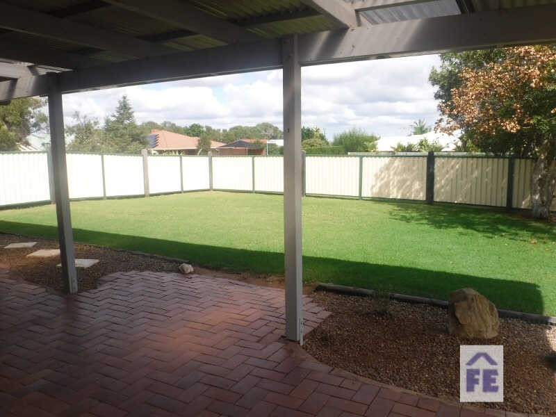 32 Cowie Drive, Kingaroy QLD 4610