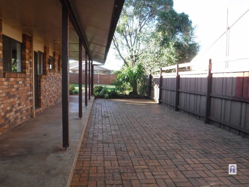 16 Buckingham Street, Kingaroy QLD 4610
