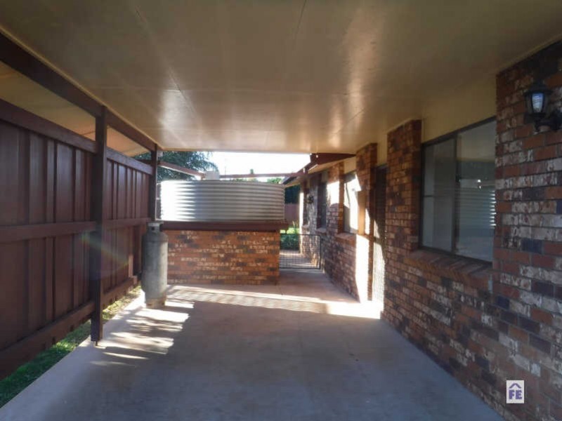 16 Buckingham Street, Kingaroy QLD 4610
