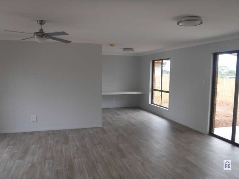 38 Windsor Cir, Kingaroy QLD 4610