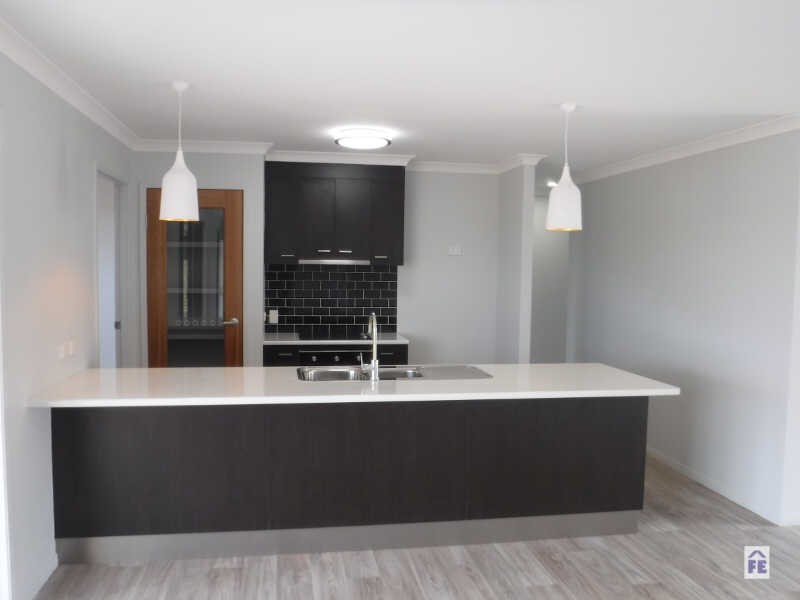 38 Windsor Cir, Kingaroy QLD 4610