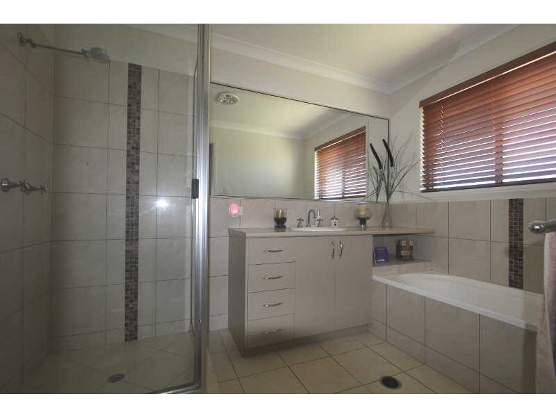 15 Bottlebrush Street, Kingaroy QLD 4610