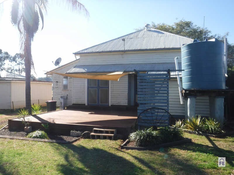 17 Belle Street, Kingaroy QLD 4610