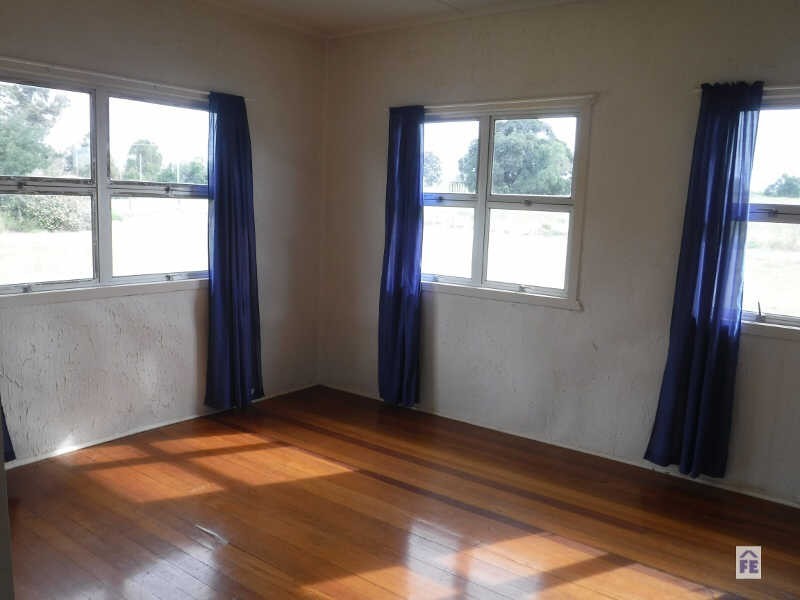 10 Kate Street, Wooroolin QLD 4608