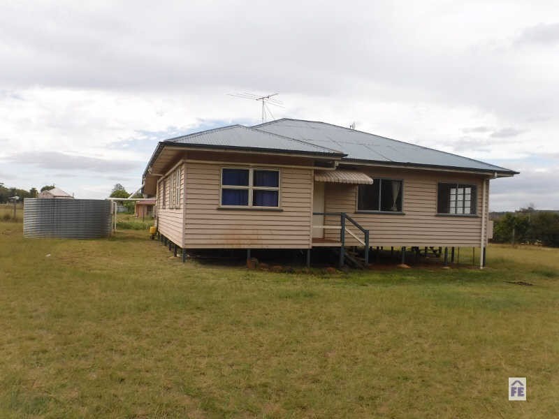 10 Kate Street, Wooroolin QLD 4608
