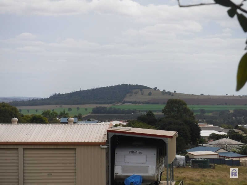 73 Moore Street, Kingaroy QLD 4610