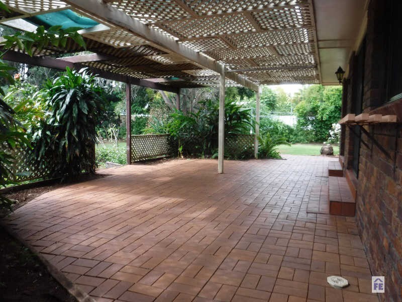 6 Cowie Drive, Kingaroy QLD 4610